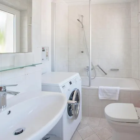Апартаменты Traum-ferienwohnung Alpenblick